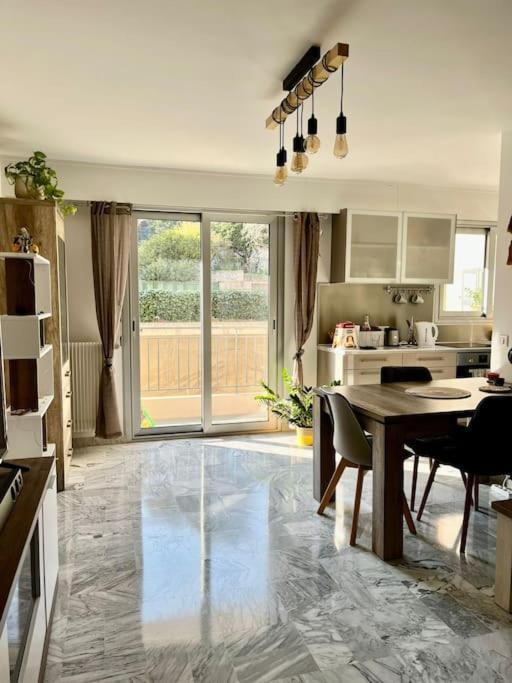شقة Beau 2 Pieces,Terrasse, Parking Menton Centre المظهر الخارجي الصورة
