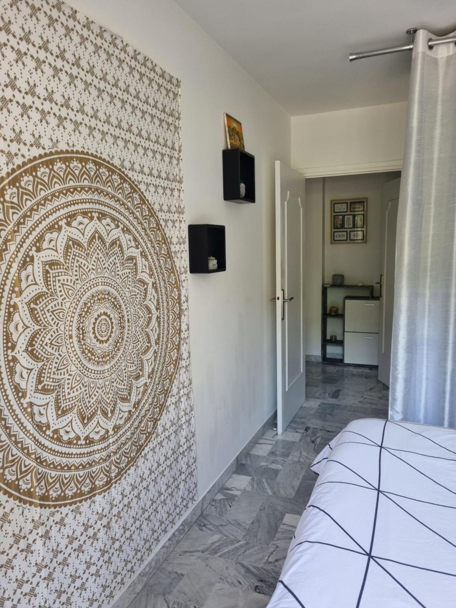 شقة Beau 2 Pieces,Terrasse, Parking Menton Centre الغرفة الصورة